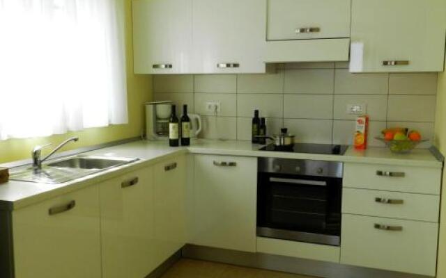 Apartments Smaragdna Villa