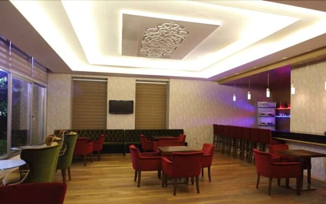 Avsar Hotel