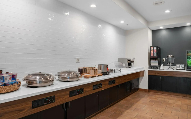 Courtyard by Marriott Burlington Williston