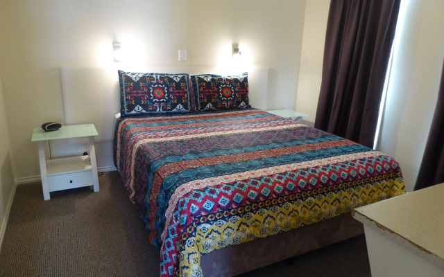 Streaky Bay Motel and Villas