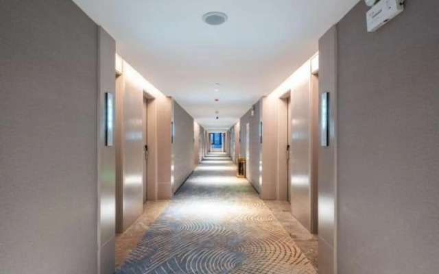 Echarm Hotel (Mengzhou Huanghe Avenue)