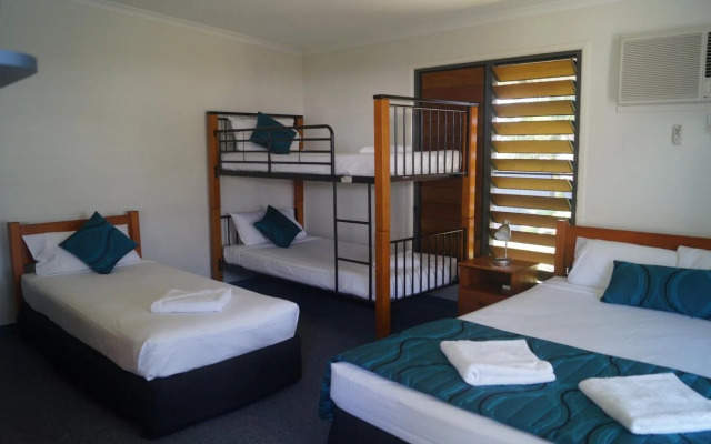 Tin Can Bay's Sleepy Lagoon Motel