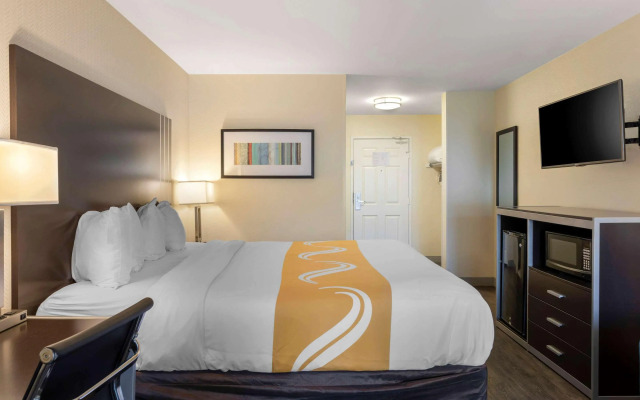 Quality Inn & Suites Camarillo - Oxnard
