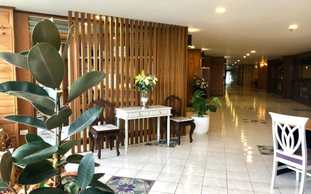 Hermitage Hotel & Resort (SHA Certified)