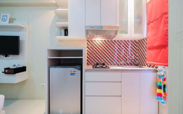 Nice Studio at Green Pramuka Apartment