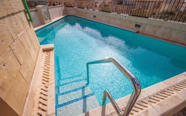 Gozitan Farmhouse with Pool - PP 3
