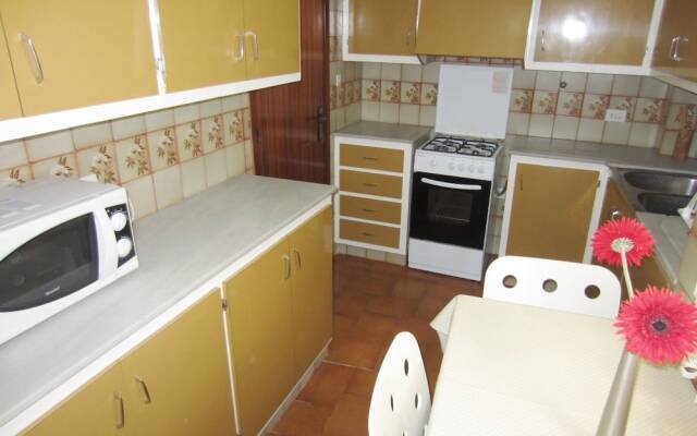 Flat one Step From La Vila de Llan?? -1774