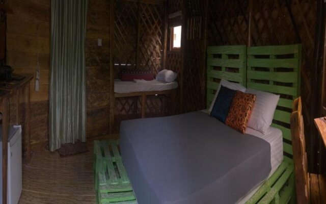 Cubby House Private Eco Resort