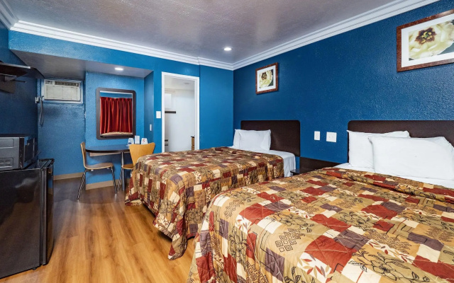 Travelodge by Wyndham Sacramento Convention Center