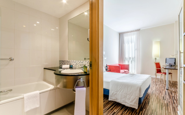 Hotel YIT Ciudad De Zaragoza