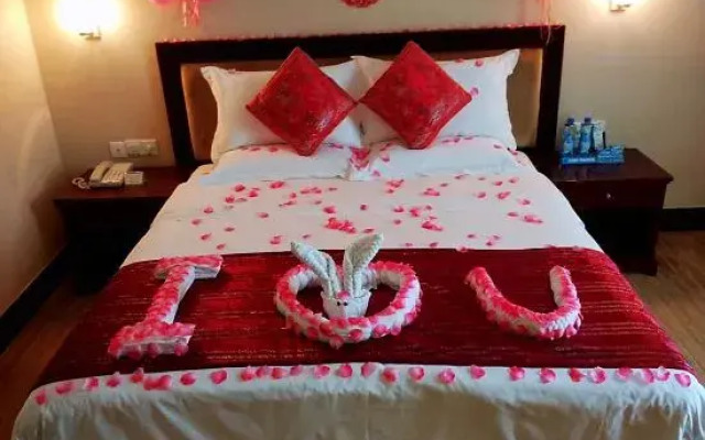 Joy Hotel (Foshan Nanhai Pengruili Jihua Plaza)