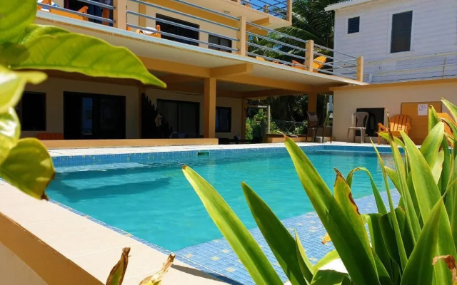 Club Rooms At Popeyes Beach Resort