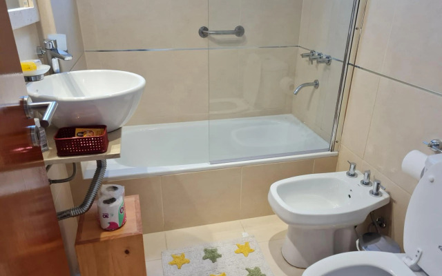 Confort Platense departamento con cochera