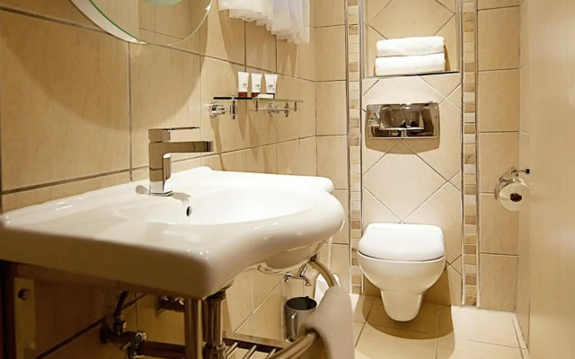 The Cycad Lodge & Chalets