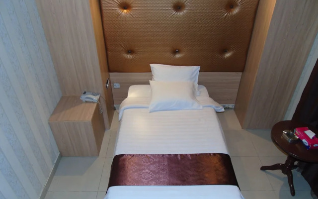 Al Burj International Hotel