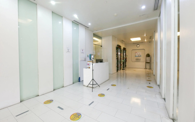 OYO 769 Poblacion Suites Polaris