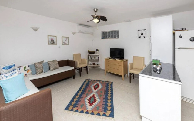 Lovely Triplex With Fantastic Sea View in Turkbuku