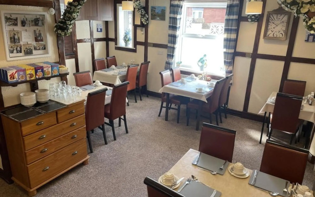 Ivydene Guest House