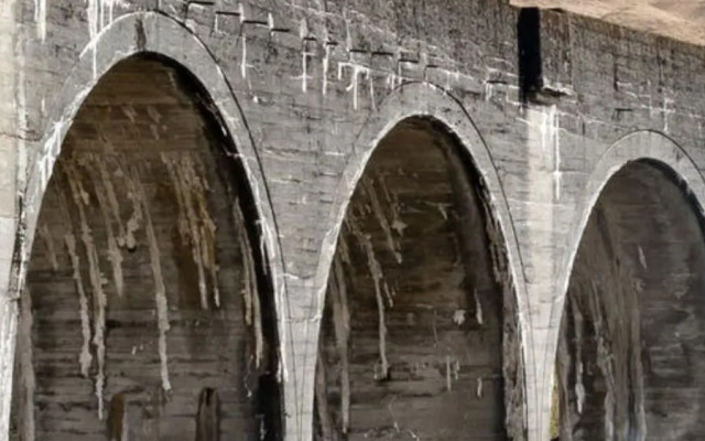 Vibrant Spacious Apartment In West End