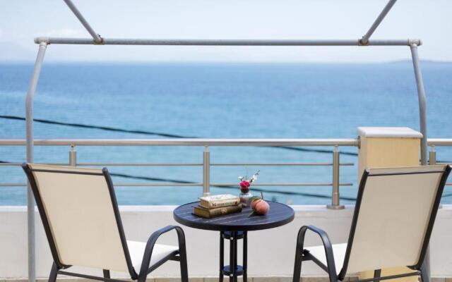 The Island Life Apartments by Konnect, Ipsos Beach