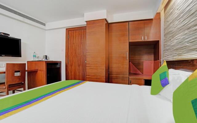 ZO Cherry Tree Palasia