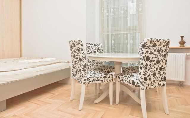 Goodnight Warsaw Business Apartment - Panska