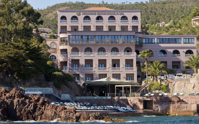 Tiara Miramar Beach Resort