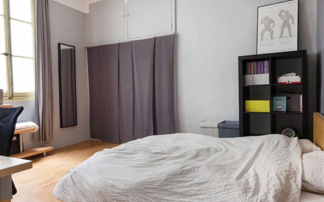 Nice 1 Bedroom for 4 Near Louvre