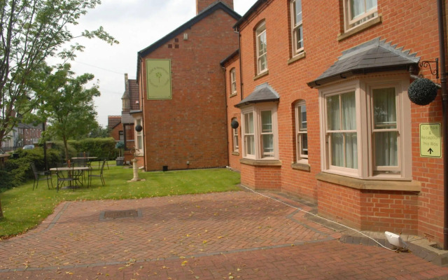 Stratford Limes Hotel