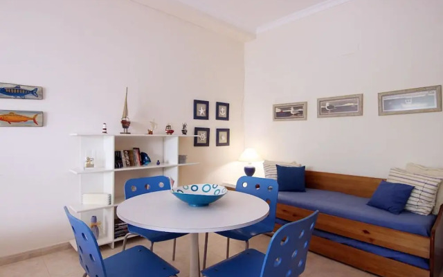 Los Arcos Apartments