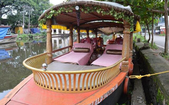 Alleppey - The Beach Home