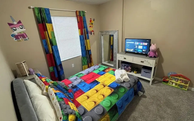BlockHaven near Legoland & Disney