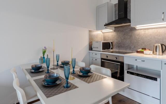 Apartments on 14k1 Zheleznodorozhny Prospekt