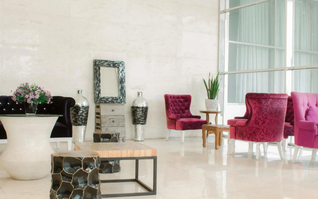 Marilyn Hotel Serpong