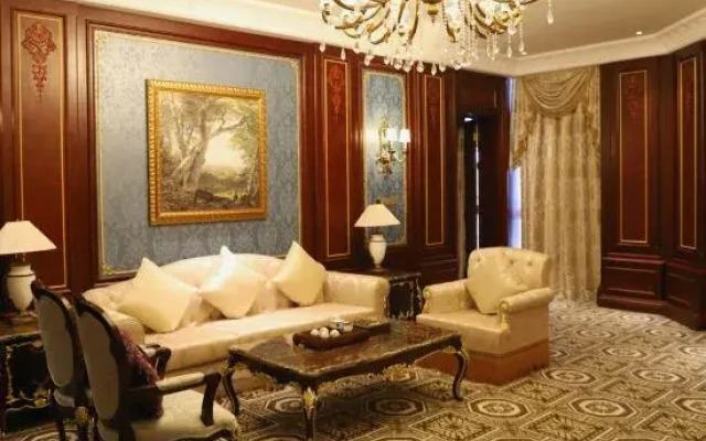 Evergrande Hotel Enping