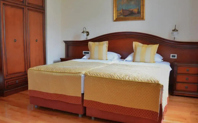 Hotel Savoy