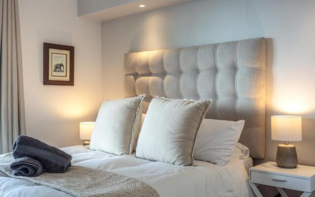 Tranquil, Spacious, Quiet Trendy with a View