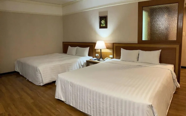 Tapeng Bay Holiday Hotel