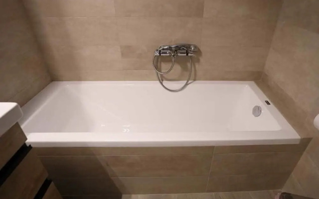 District Suites