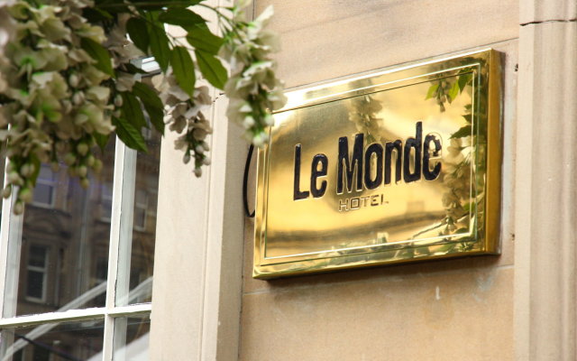 Le Monde Hotel