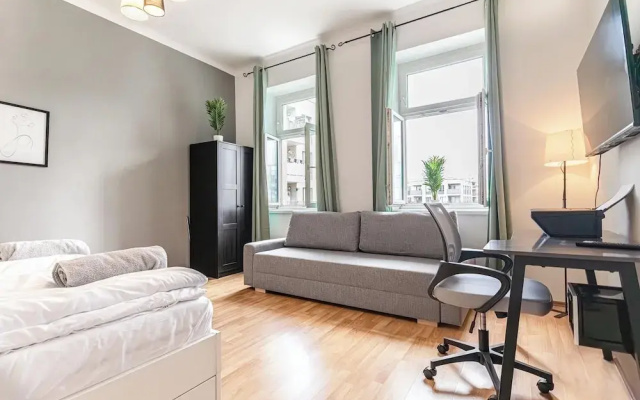 Comfortable 1BR Near U3 and Danube