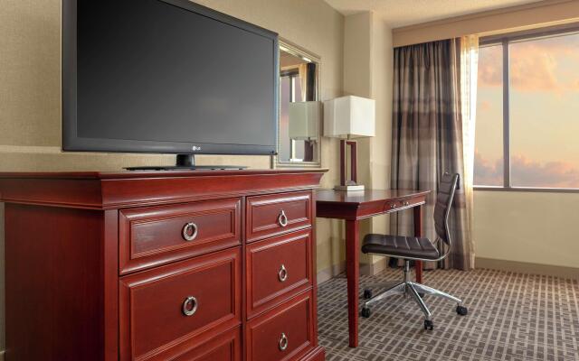 DoubleTree by Hilton Kansas City - Overland Park