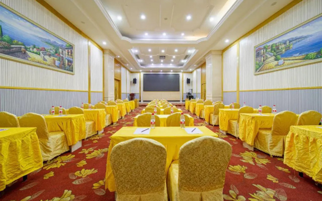 Vienna International Shanghai Pujiang Town