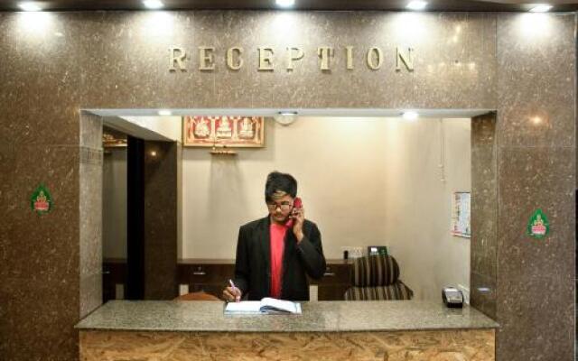 OYO 29062 Hotel Alankar Greens