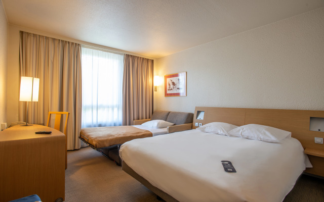 Hotel Novotel Aix en Provence Pont de l'Arc Fenouillères