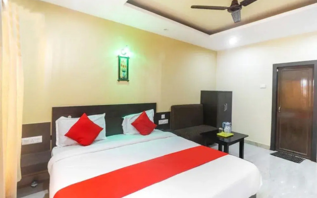 Goroomgo Unique Beach inn Puri