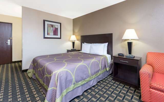 Super 8 by Wyndham Springfield East