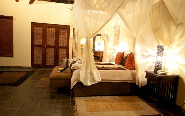 Thornybush Jackalberry Lodge