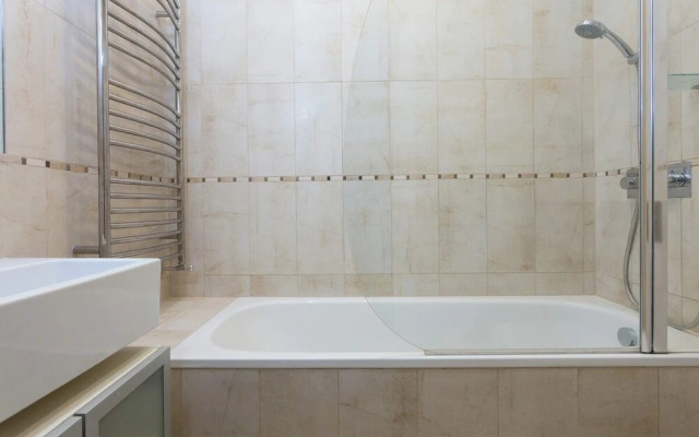 1 Bedroom Apartment in Notting Hill Accommodates 2