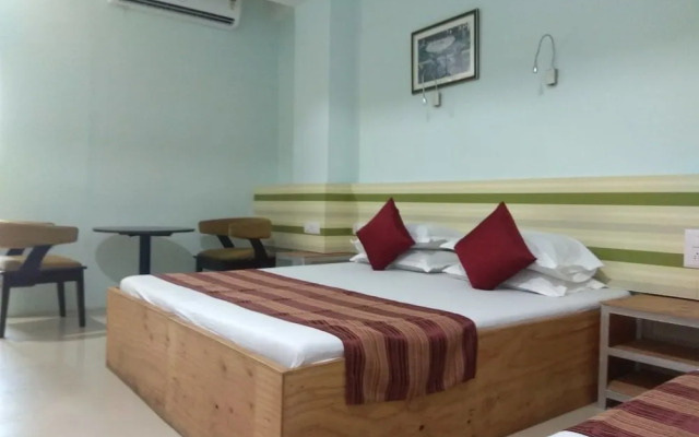 Hotel Shubham Vile Parle